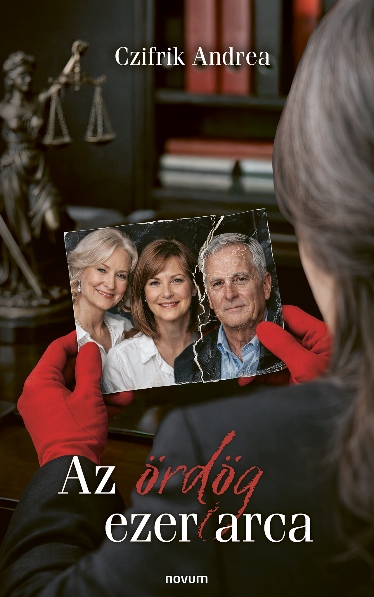 AZ ÖRDÖG EZER ARCA